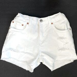 Levi’s girls white distressed denim shorts size 16